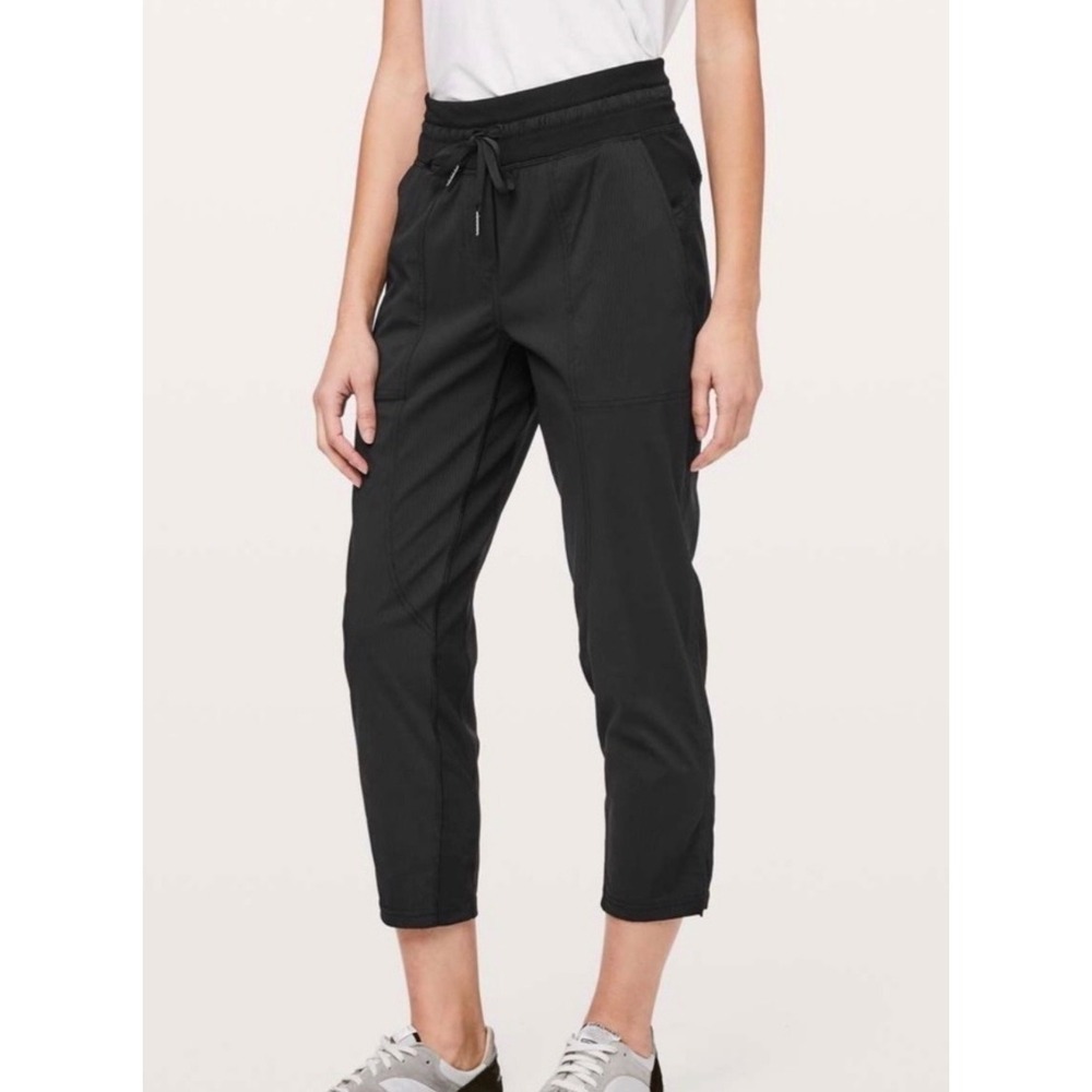 Lululemon Dance Studio Mid Rise Cropped Pants Black Size 12